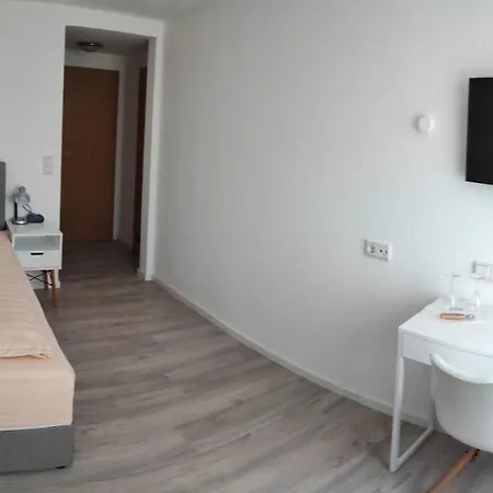 Schiff B&B