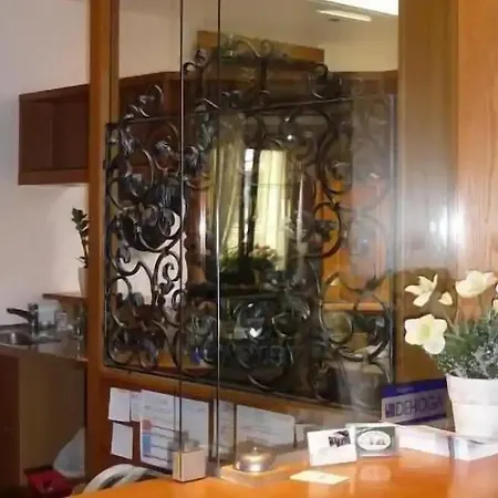 Hotel Schiff Bed & Breakfast