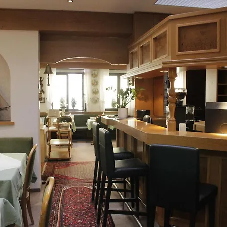 فندق مبيت وإفطار Schiff 3*