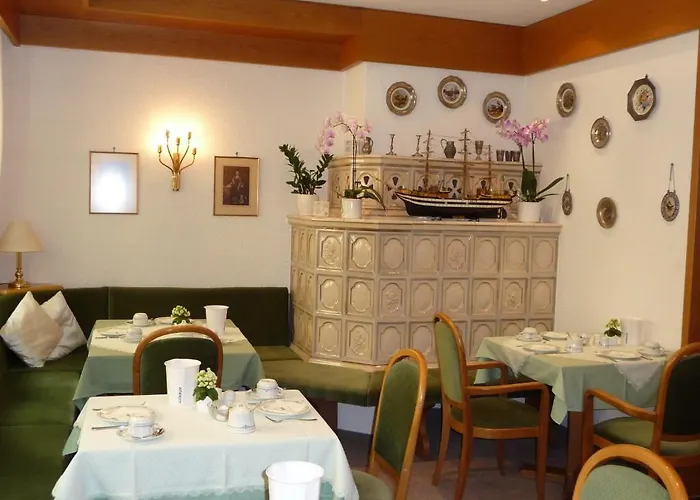 Schiff Nocleg ze śniadaniem